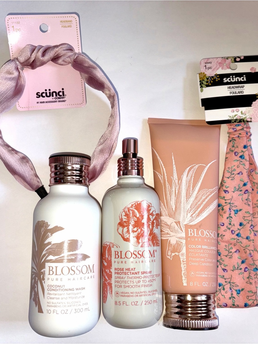 Blossom Hair Bundle: Conditioning Wash, Mask, Heat Spray& 2 Scunci Accessories